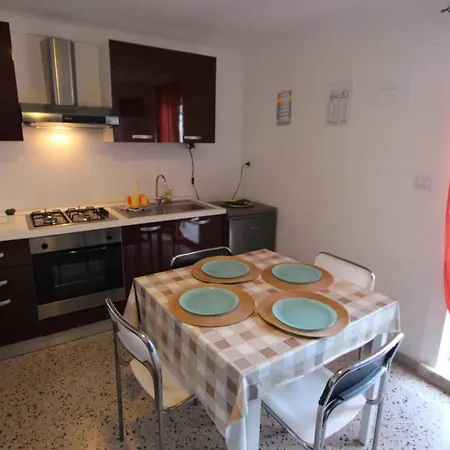 Bilo Elena Apartman *